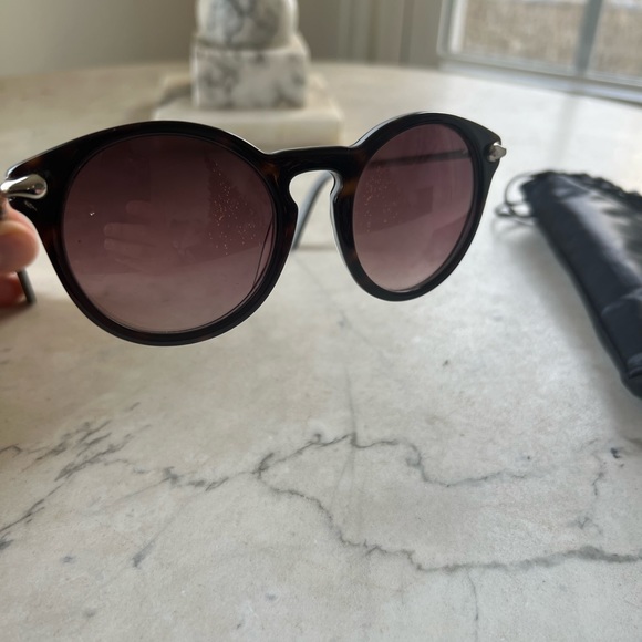 Used Ett:twa Sunglasses great condition - Picture 2 of 5